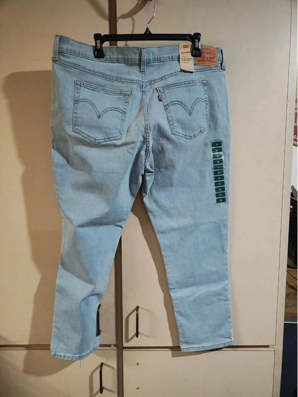 New Levi's Boyfriend Jeans size 18 w34 L27